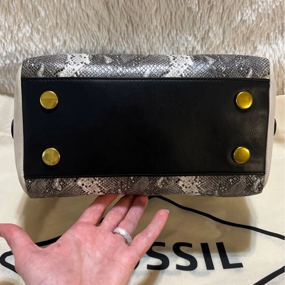 Fossil Sydney Satchel; Python